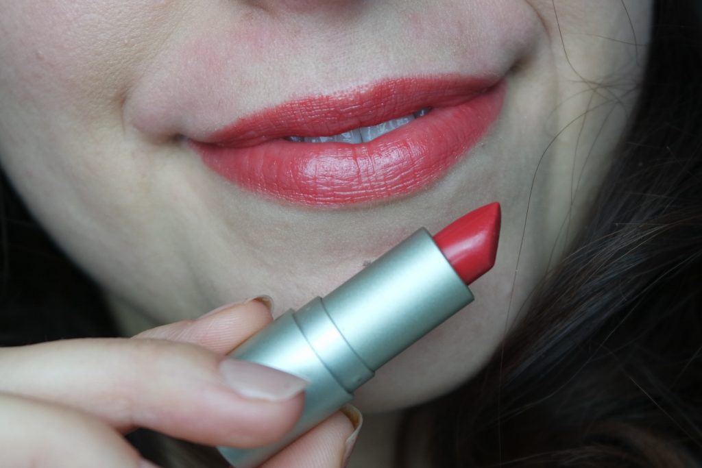Bang bang lipstick ilia beauty rouge à lèvre